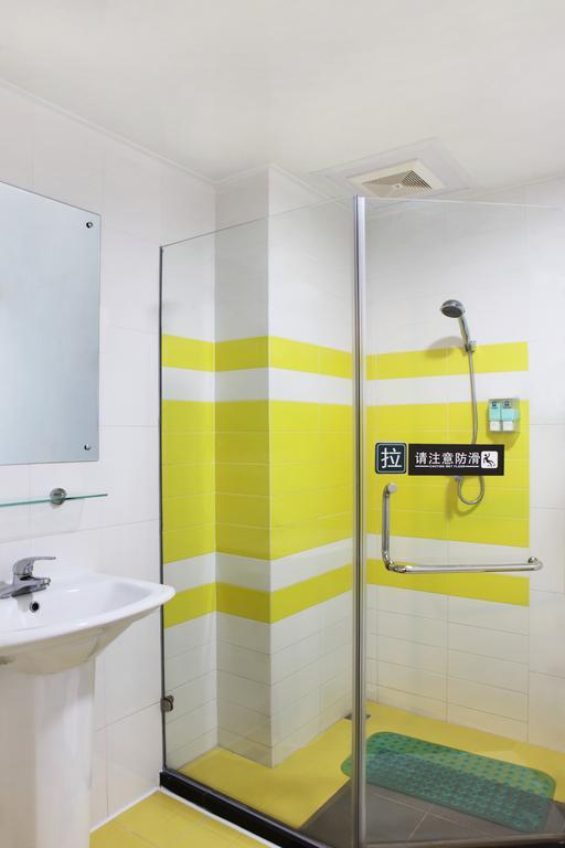 7Days Inn Xi'An South Gate Yongning Subway Station Xi'an (Shaanxi) Room photo